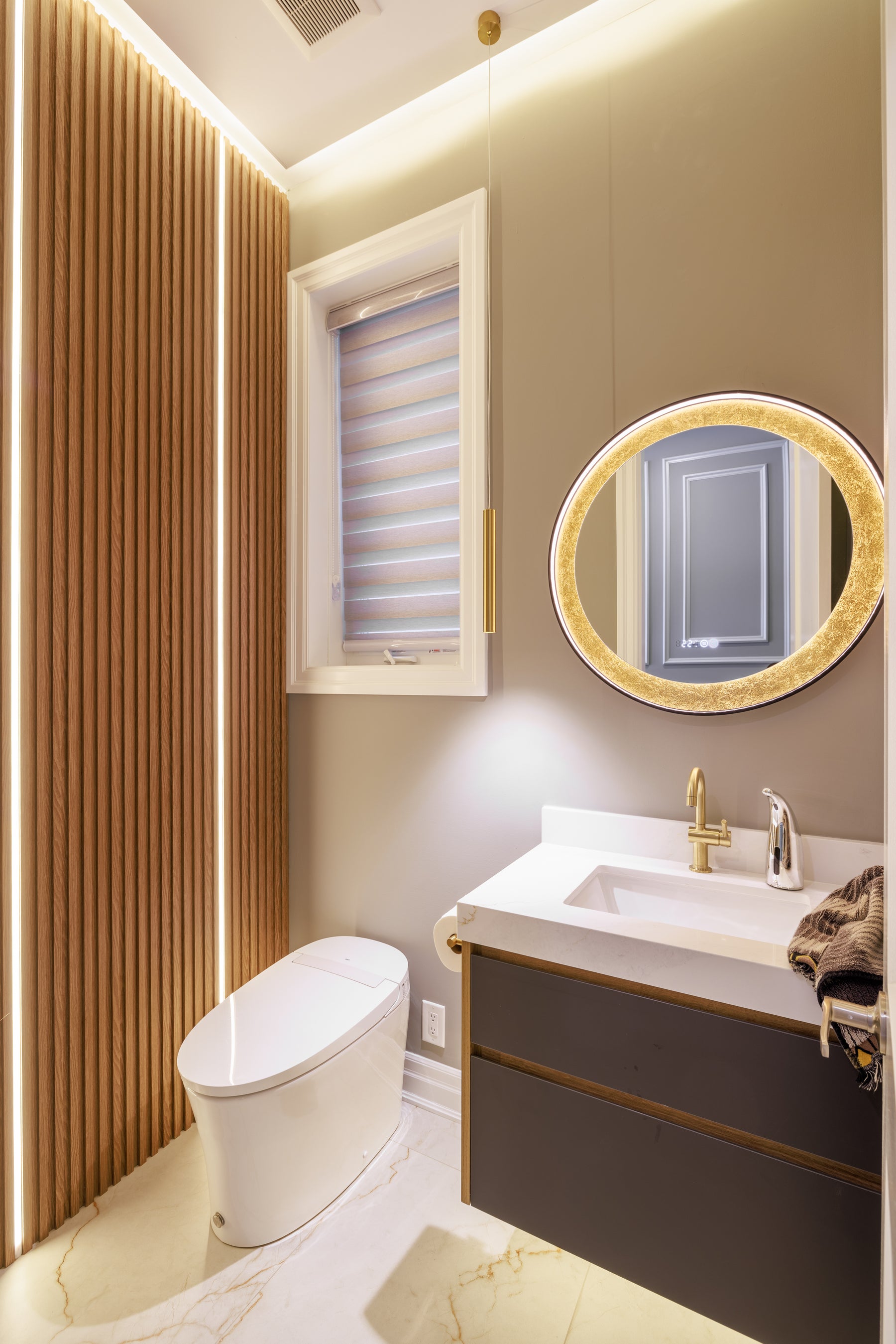 Completed Markham feature wall installation by RichVaugh with Dark Gray vertical slats